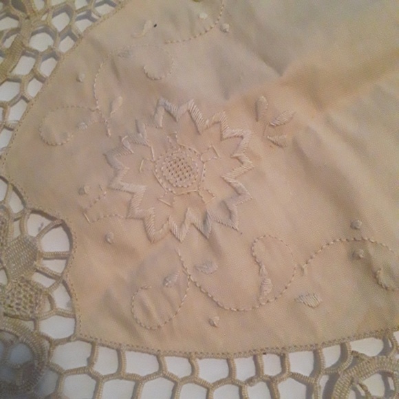 Vintage Linens Kitchen Vintage Oval Shape Table Runner Poshmark